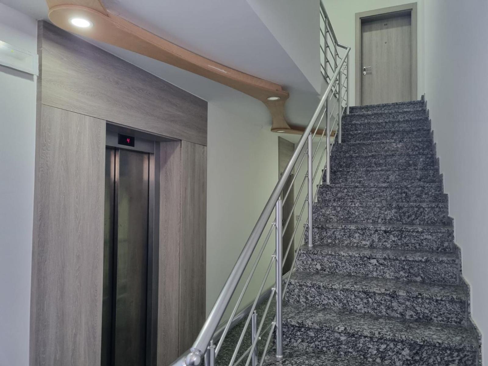 J&J Apartments Belgrado Buitenkant foto
