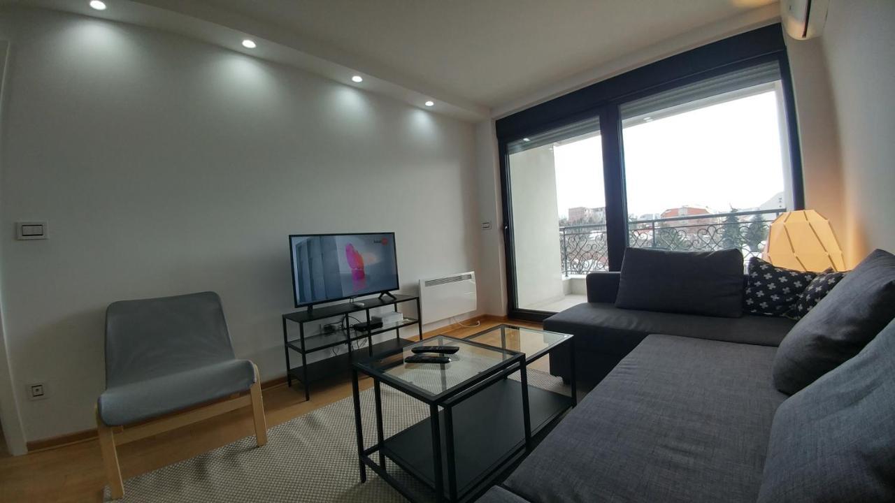 J&J Apartments Belgrado Buitenkant foto