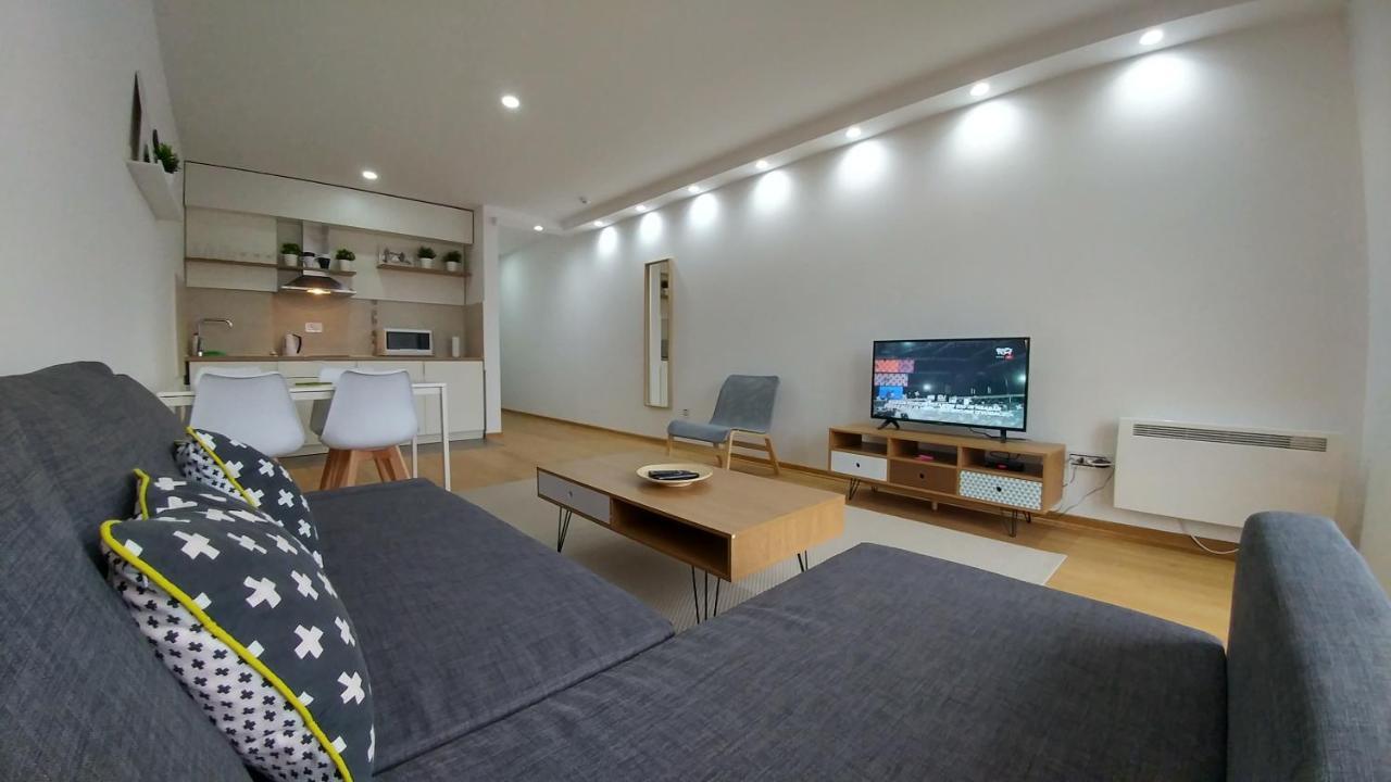 J&J Apartments Belgrado Buitenkant foto