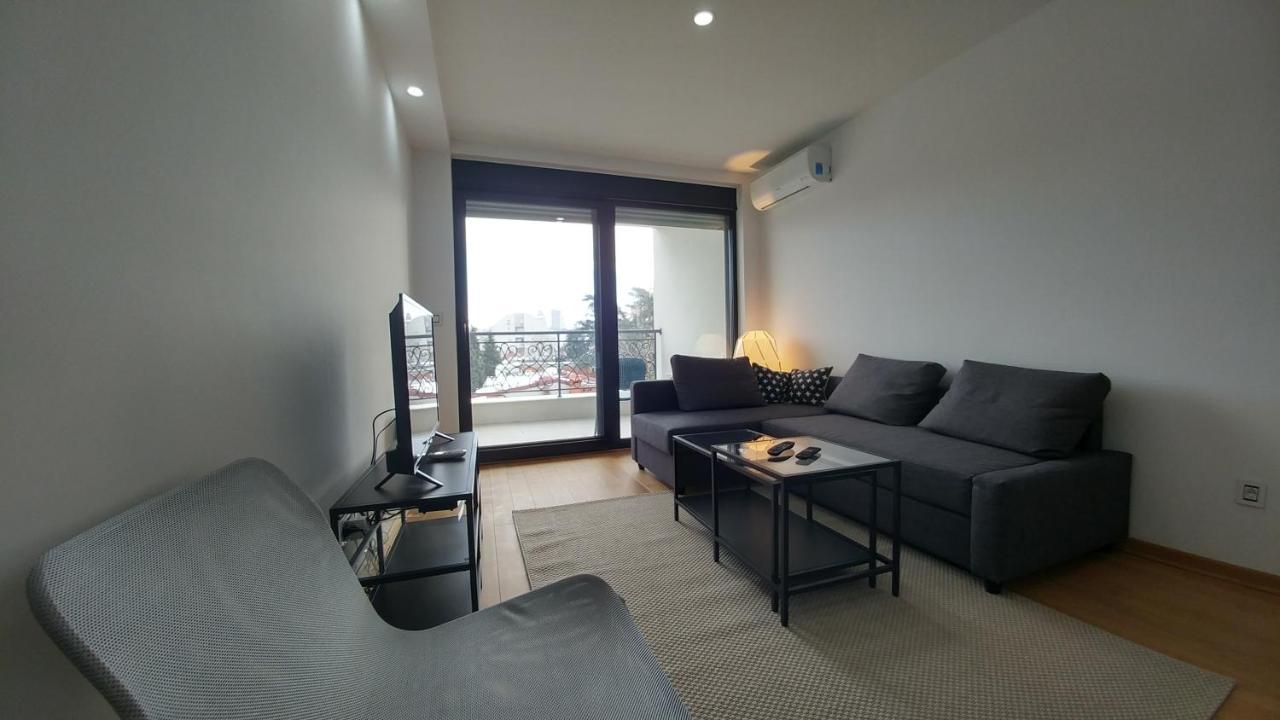 J&J Apartments Belgrado Buitenkant foto