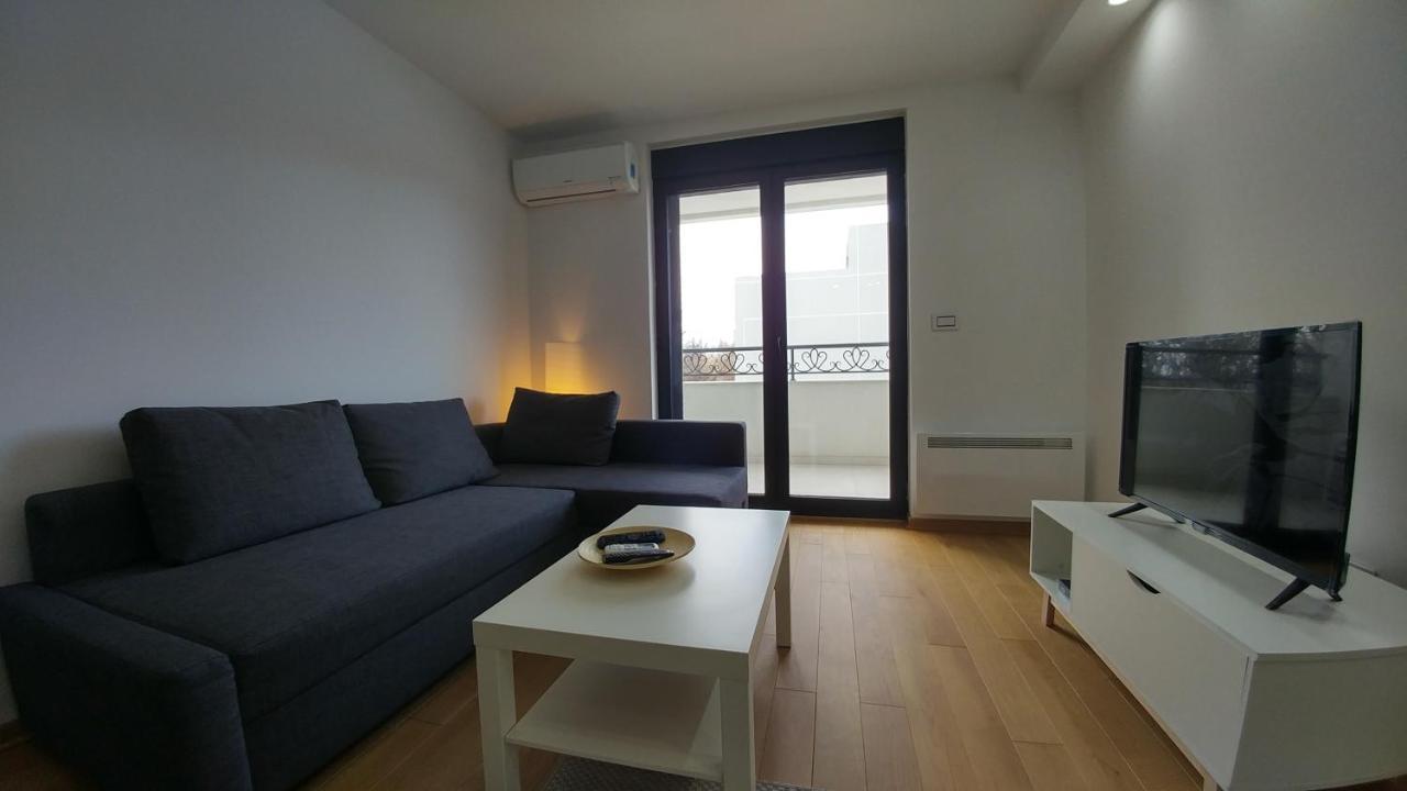 J&J Apartments Belgrado Buitenkant foto