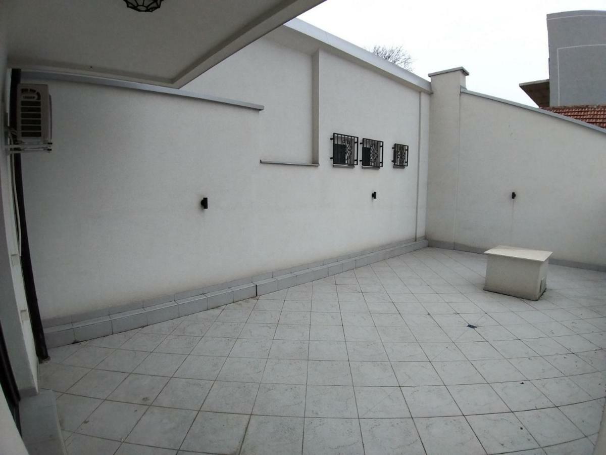 J&J Apartments Belgrado Buitenkant foto