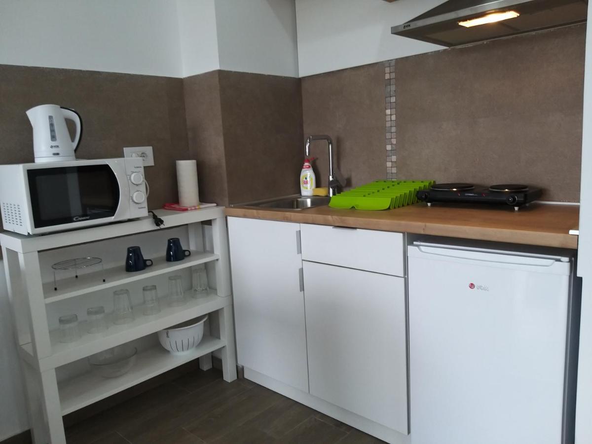 J&J Apartments Belgrado Buitenkant foto